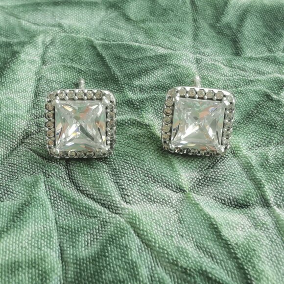 Pandora Square Sparkle Silver Clear Halo Stud Earrings 🎉 - Picture 1 of 4
